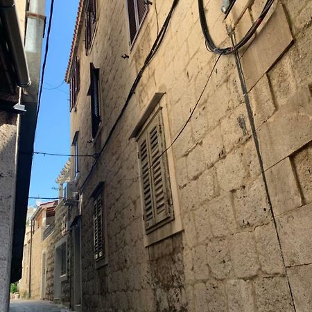 Mediterranean Vintage Room Split Exterior foto